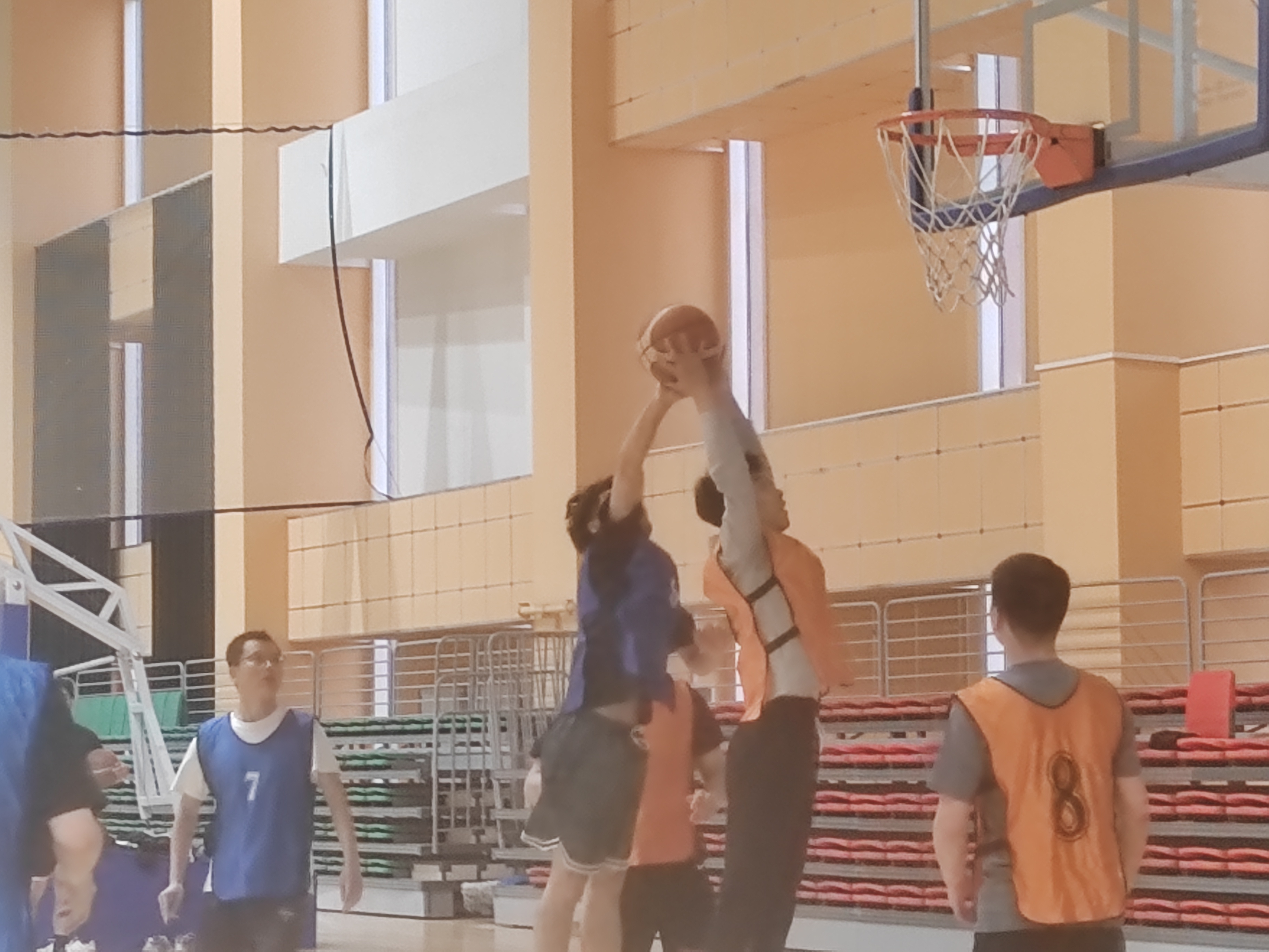 内蒙古艺术学院2026年度教职工篮球赛如期举行